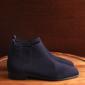 Vivaia Boots Womens Size EU 39.5 US 8.5 Navy Blue Ryan Pro Ankle Preppy Comfort